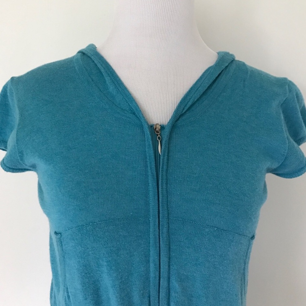 HOODIE SHORT SLEEVES. - Picture 7 of 7